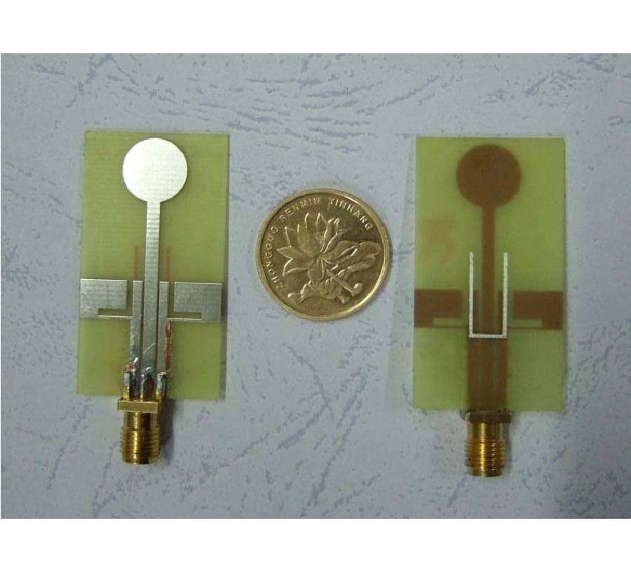 A COMPACT CPW-FED MONOPOLE ANTENNA WITH A U-SHAPED STRIP AND A PAIR OF L-SLITS GROUND FOR WLAN AND WIMAX APPLICATIONS