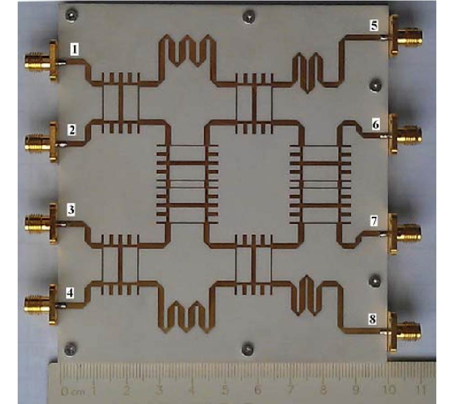 DESIGN AND IMPLEMENTATION OF A COMPACT PLANAR 4 x 4 MICROSTRIP BUTLER MATRIX FOR WIDEBAND APPLICATION