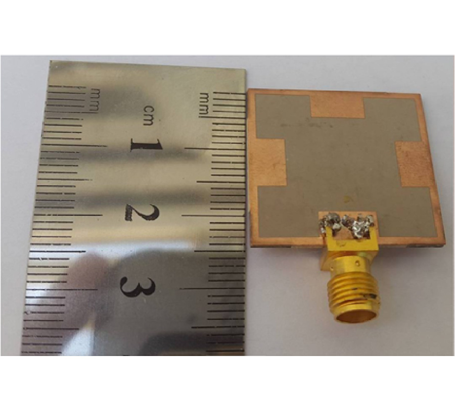 MINIATURIZED DUAL-BAND FRACTAL ANTENNA WITH OMNIDIRECTIONAL PATTERN FOR WLAN/WIMAX APPLICATIONS