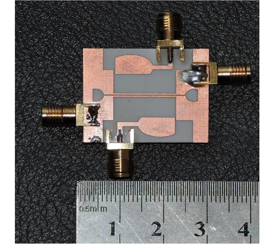A NOVEL AND COMPACT UWB BANDPASS FILTER-CROSSOVER USING MICROSTRIP TO CPS TRANSITIONS