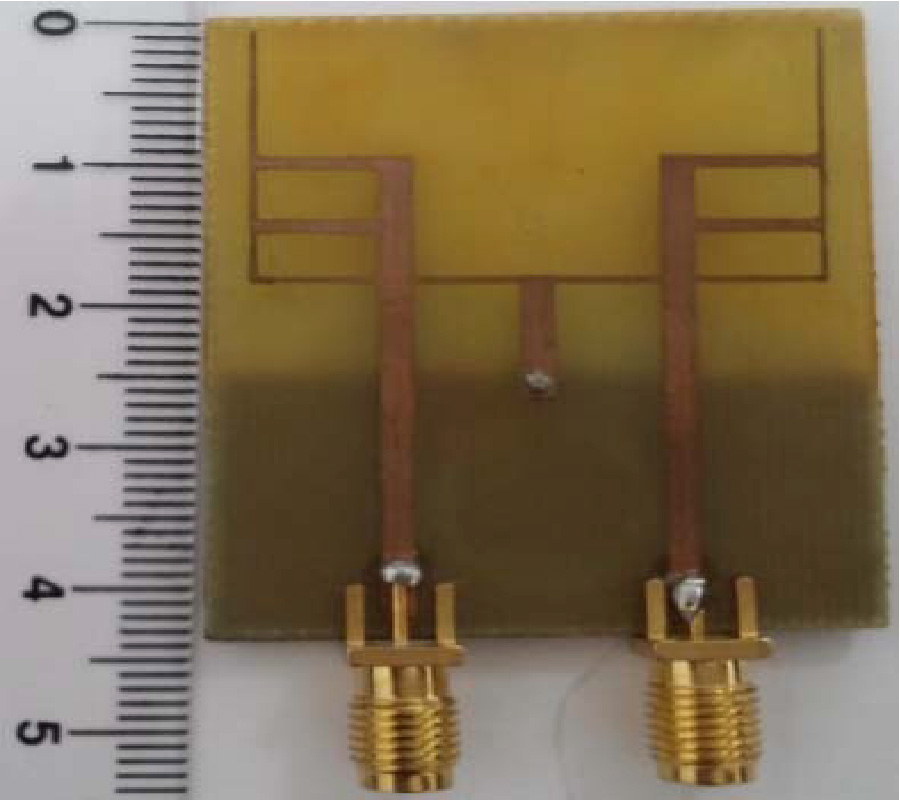 DESIGN OF A COMPACT MIMO ANTENNA FOR WIRELESS APPLICATIONS