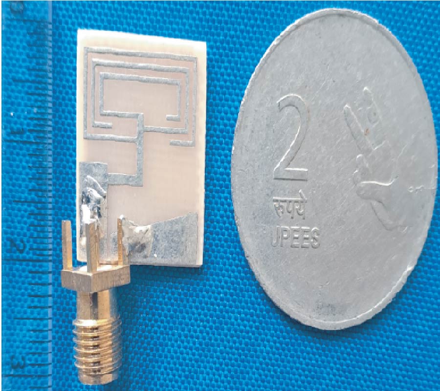 Asymmetric Coplanar Strip-fed Electrically Small Metamaterial Inspired Antenna for Quadband Operation