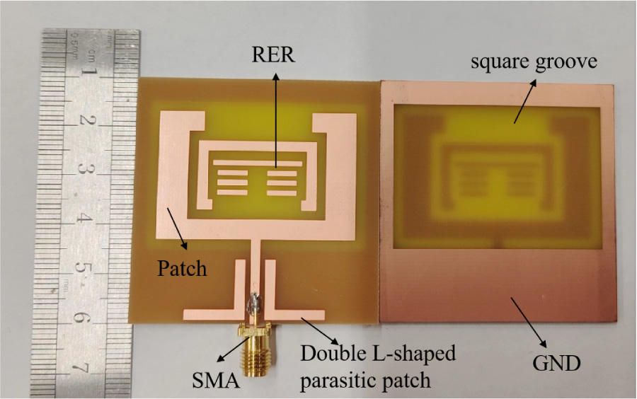 An Ultra-wideband Antenna Based on Left-handed Materials for IoT Applications